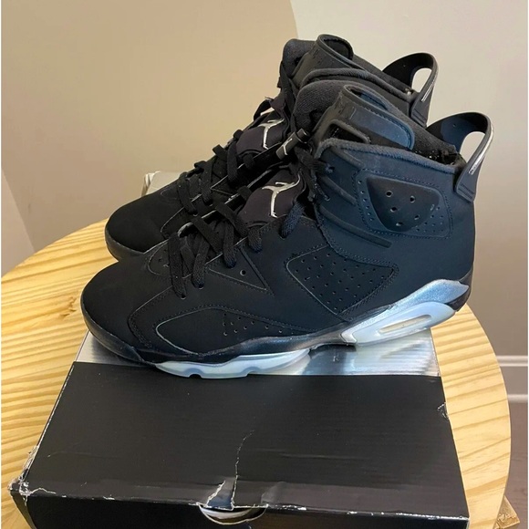 Size 11- Air Jordan 6 Retro Chrome (DX2836-001) 2022 With Box